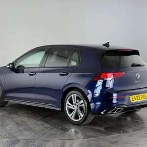 2022 Volkswagen Golf 1.5 eTSI MHEV R-Line DSG Euro 6 (s/s) 5dr Hatchback PETROL Automatic - Image 4