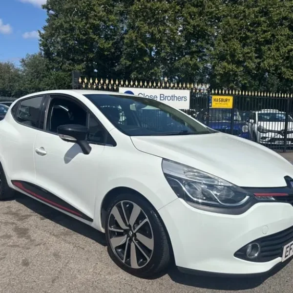 2015 Renault Clio 1.5 dCi Dynamique S MediaNav Hatchback 5dr Diesel EDC Euro 5 (90 ps) Hatchback ...