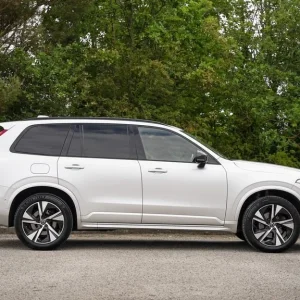 2019 Volvo XC90 2.0 B5D [235] R DESIGN 5dr AWD Geartronic ESTATE DIESEL Automatic - Image 6