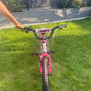 Girls bike - Image 2