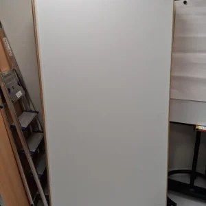 Large magnetic whiteboard