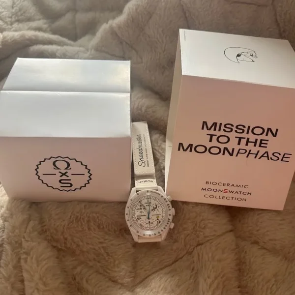 Mission to moonphase snoopy