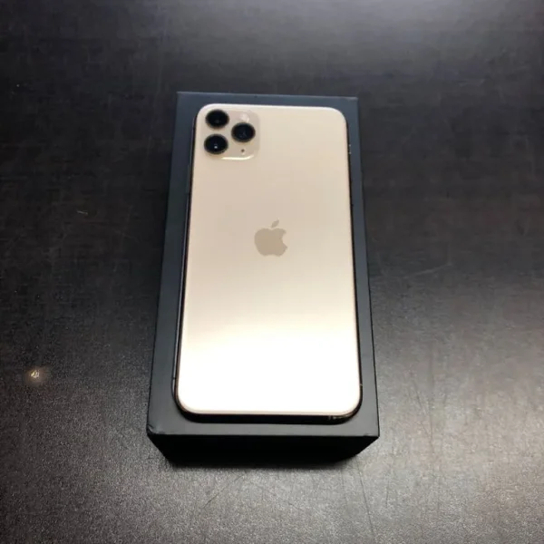 Iphone 11 pro max 64gb £190 256gb £240 unlocked with warranty