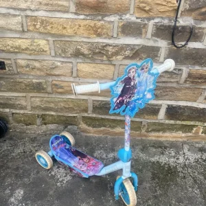 Kids Girls Scooter - Image 2
