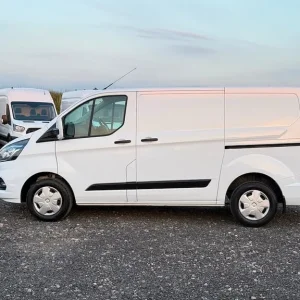2020 Ford Transit Custom 2.0 300 EcoBlue Trend Panel Van 5dr Diesel Manual L1 H1 Euro 6 (s/s) (10... - Image 5