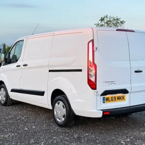 2020 Ford Transit Custom 2.0 300 EcoBlue Trend Panel Van 5dr Diesel Manual L1 H1 Euro 6 (s/s) (10... - Image 6