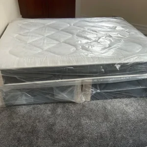 Double bed with mattress, brand new with packaging - Image 2