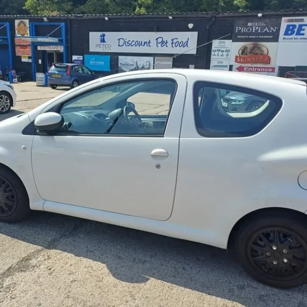 2012 Toyota Aygo 1.0 VVT-i Ice 3-door Hatchback