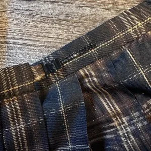 Brown tartan skirt - Image 2