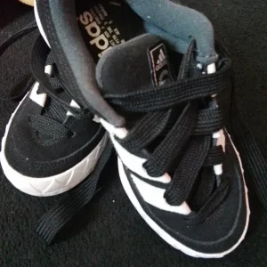 Adidas trainers - Image 2