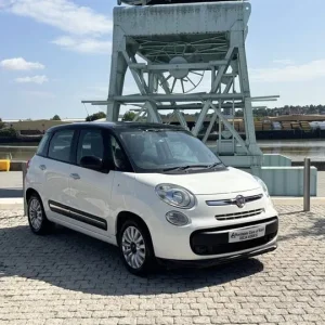 2014 Fiat 500L 1.4 Euro 6 5-door MPV in White - Image 2
