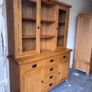 Solid oak large dresser with glazed top - Image 3