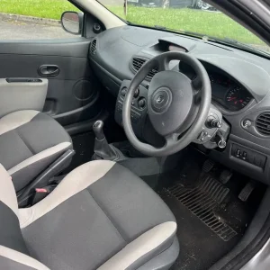 Renault Clio 1.2 Petrol 2011 Hatchback - Image 7