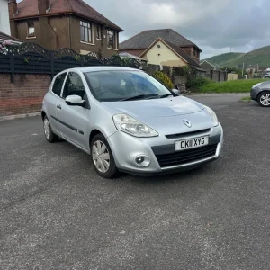Renault Clio 1.2 Petrol 2011 Hatchback