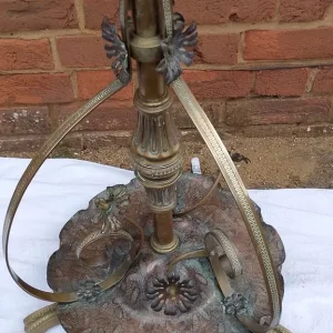 Art Nouveau brass and copper lamp - Image 2