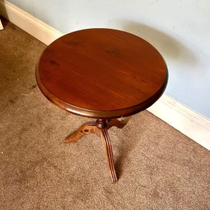Vintage Solid Wood Pedestal Table 21in Diameter - Image 2