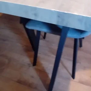 Table and 4 chairs - Image 4