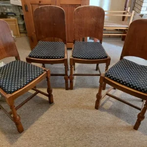 4 x dining room chairs