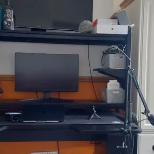 IKEA FREDDE gaming desk - Image 7