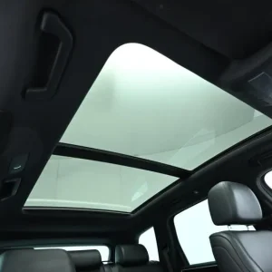 2017 Volkswagen Touareg 3.0 TDI V6 BlueMotion R-Line Plus - Image 3