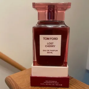 Tom Ford 109ml bottle