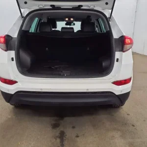 2016 Hyundai Tucson 1.7 Turbo Diesel, Blue Drive, Premium Edition - Image 7