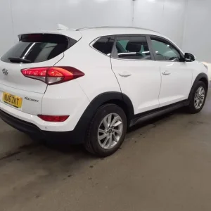 2016 Hyundai Tucson 1.7 Turbo Diesel, Blue Drive, Premium Edition - Image 8