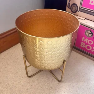 Gold plant stand