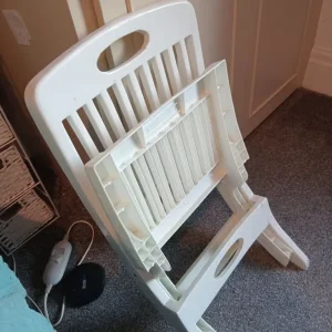 Fold away beach chair - Image 6