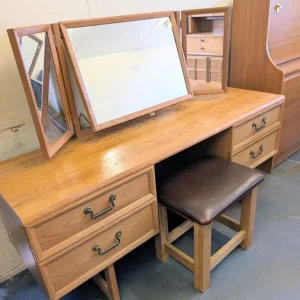 Vintage G Plan dressing table with stool - Image 2