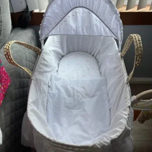 Clair de Lune Moses basket with stand
