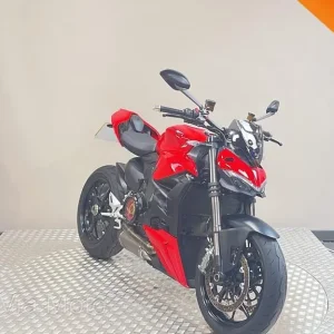 Ducati Streetfighter V2 2022 – 5777 miles - Image 5