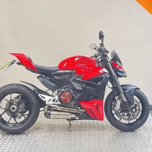 Ducati Streetfighter V2 2022 – 5777 miles