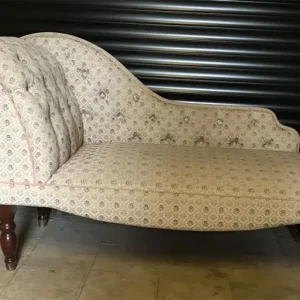 Vintage-style Chaise Longue