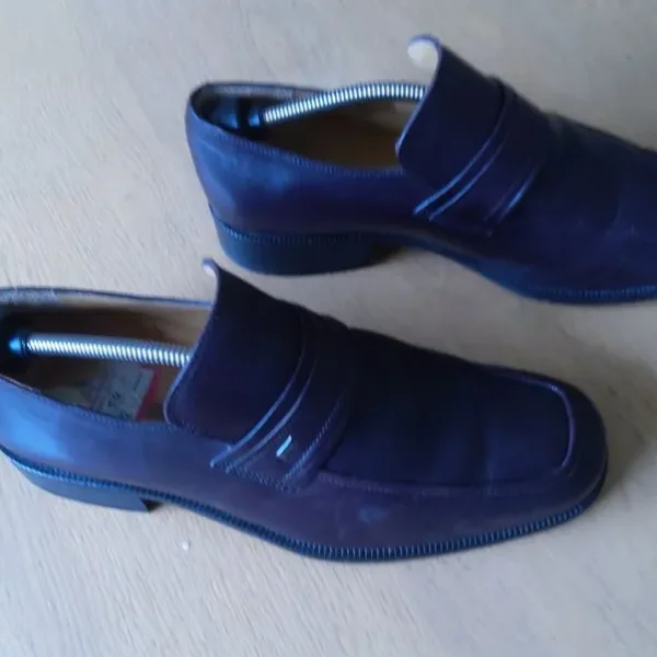 Clarks size 8 brown leather slip ons