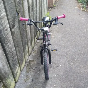 18-inch bike - Image 3