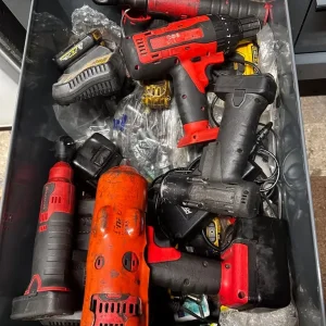 Snap on 55” tool box with hutch and all tools - Image 3