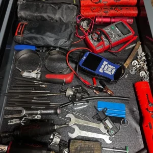 Snap on 55” tool box with hutch and all tools - Image 8