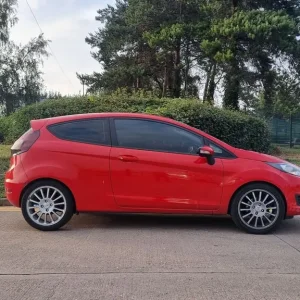2013 Ford Fiesta Hatchback Manual 1.2L 3 Doors - Image 2