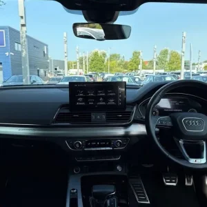2022 Audi Q5 S Line Estate - Image 3