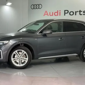 2022 Audi Q5 S Line Estate - Image 5