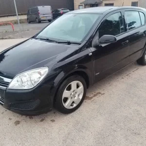 Vauxhall Astra 2008 1.4 Petrol Manual 5-door - Image 2