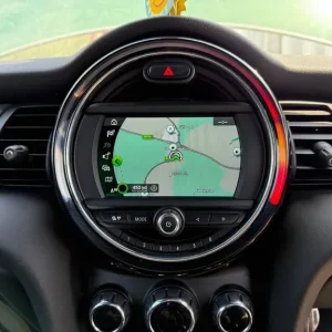 2021 70 REG MINI COOPER SPORT 1.5 WITH 18" ALLOYS - Image 6