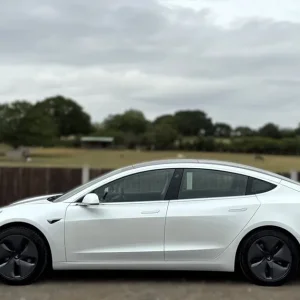 2020 Tesla Model 3 Standard Range Plus White Saloon - Image 3