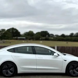 2020 Tesla Model 3 Standard Range Plus White Saloon - Image 8