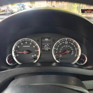 Suzuki Swift hatchback 2016 manual 3-door - Image 6