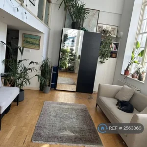 2 bedroom flat in Old School Square, uttoxeter, East Staffordshire (2 bed) - Image 4