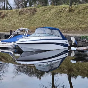 Crownline 220CCR cuddy cabin speedboat - Image 5