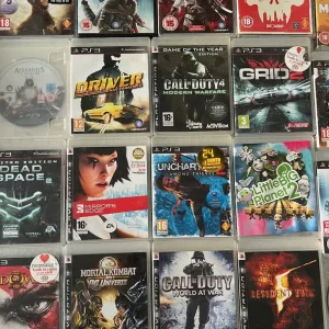 PlayStation 3 with 28 games, 2 controllers, and an Xbox controller - Image 5
