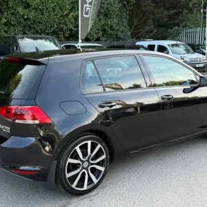 2014 Volkswagen Golf GT TDI BMT – Leather Interior, Heated Seats, Low Miles - Image 6